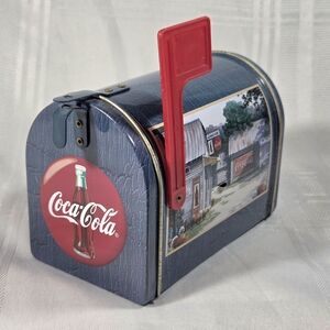 Vintage Coca Cola 5” Mailbox Collectors Tin Farmhouse Country 1999 with Red Flag